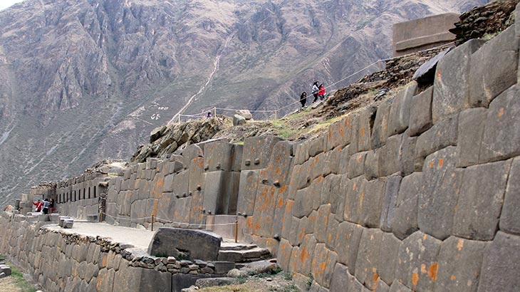 Ollantaytambo ruins