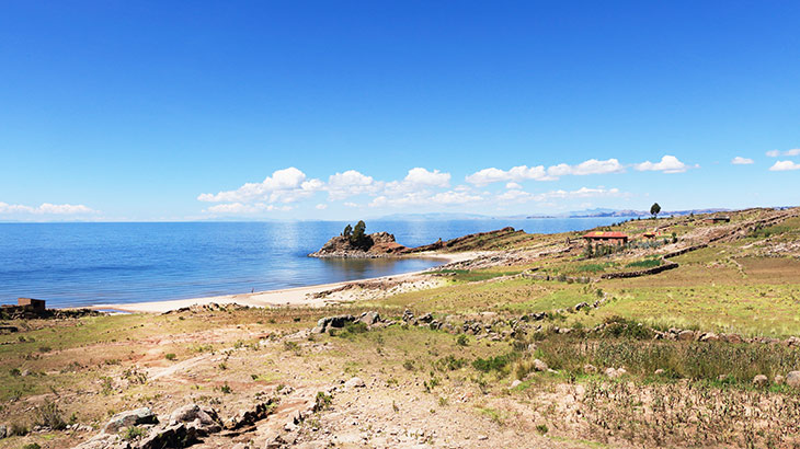 where is lake titicaca