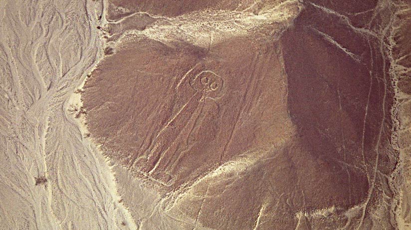 astronaut nazca lines peru