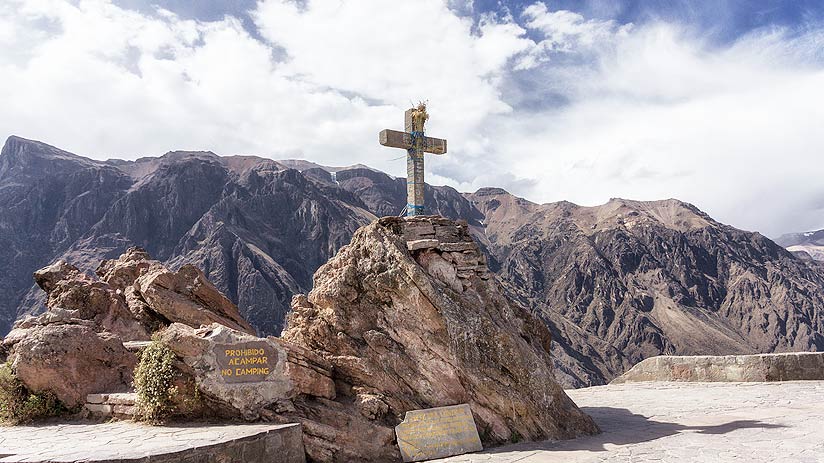 visit cruz del condor in arequipa