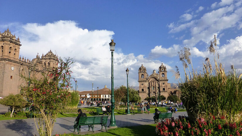 visit cusco and its main square