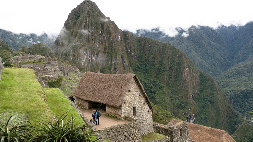 visit machu picchu weather august