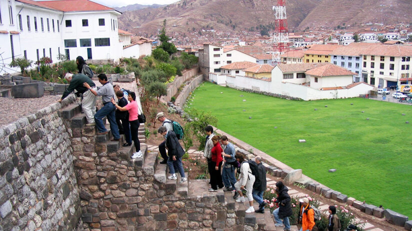 visit cusco free walking tour