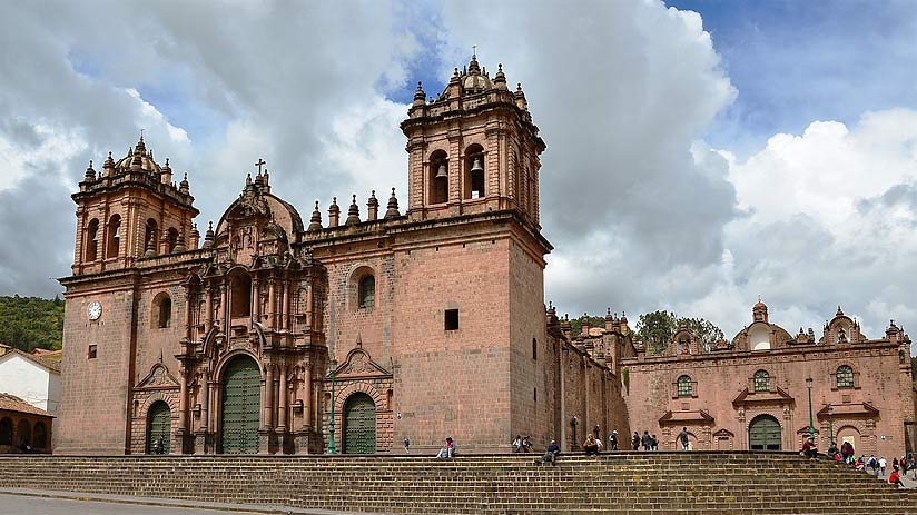 festivity of cruz velacuy in cusco cathedral