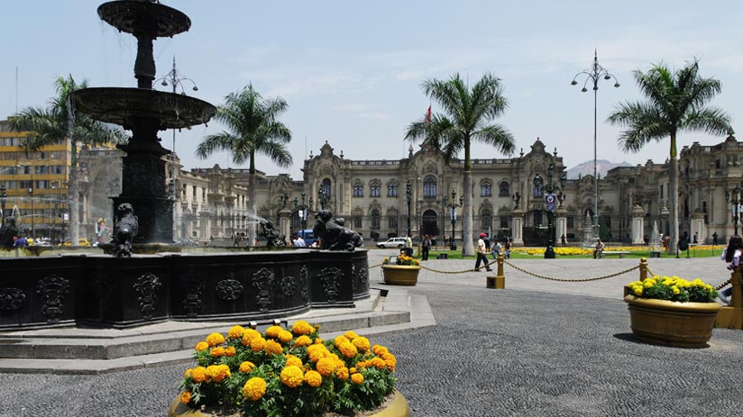 main square of lima, peru expeditions