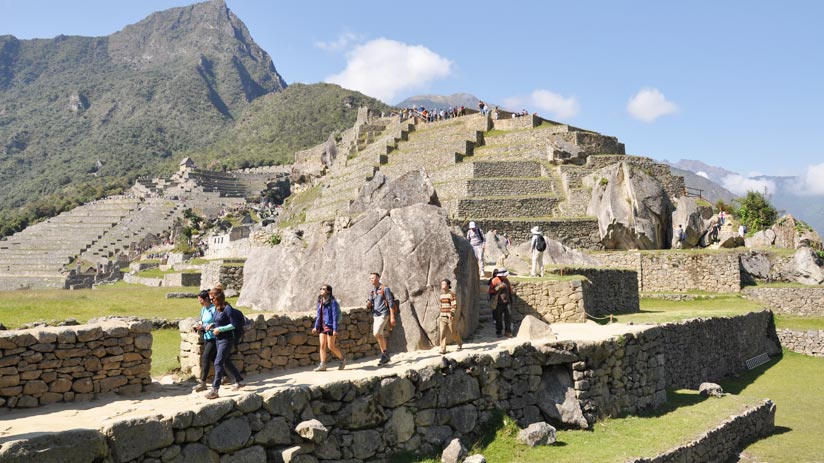 machu picchu inca citadel, popular tourist destinations in peru