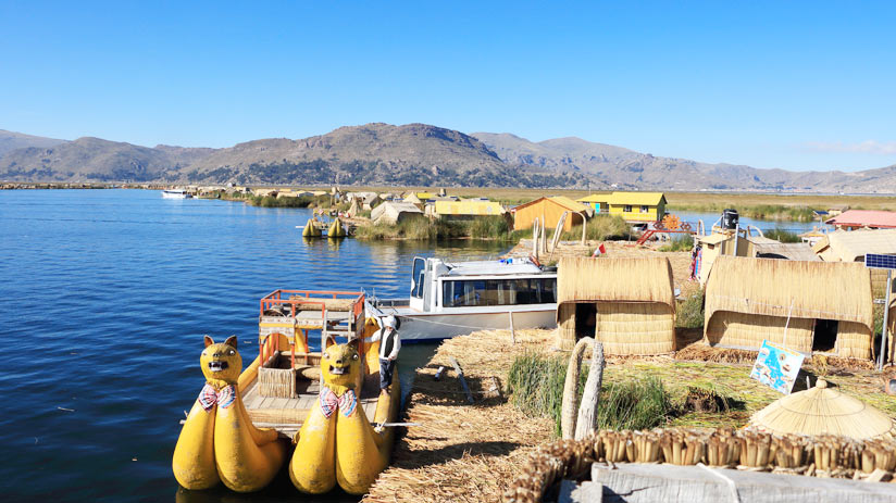 peru expeditions in floating island of lake titicaca