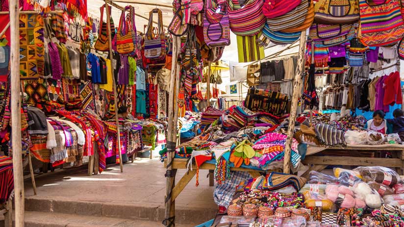 souvenirs budget for tours in Peru 