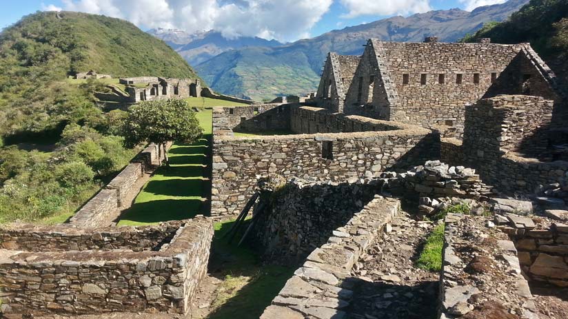 visit choquequirao and machu picchu in peru 