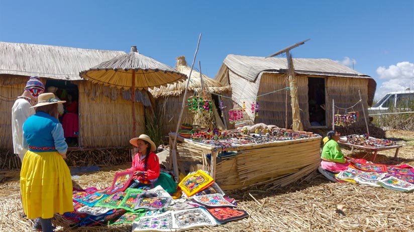 things to do in puno visit the uros floating islands