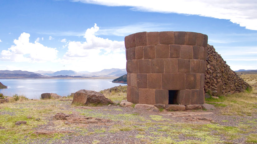 things to do in puno sillustani