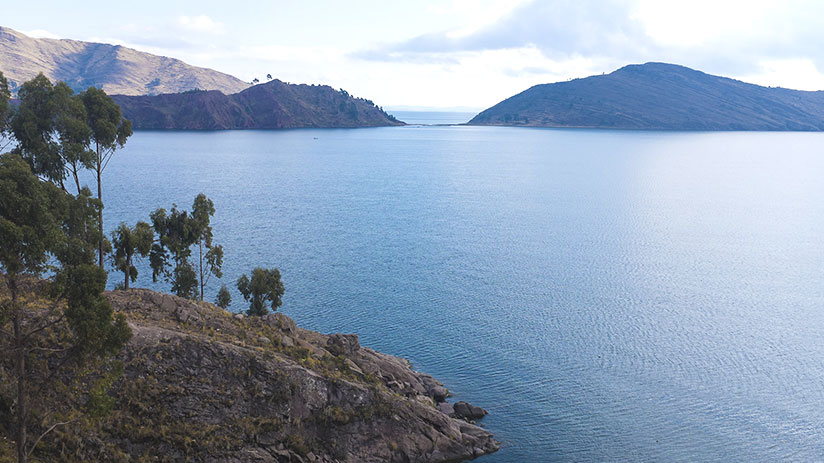 peru sightseeing lake titicaca