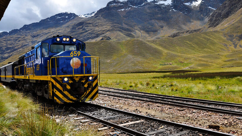 travel around peru by train