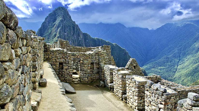 top cities to visit in peru cusco machu picchu