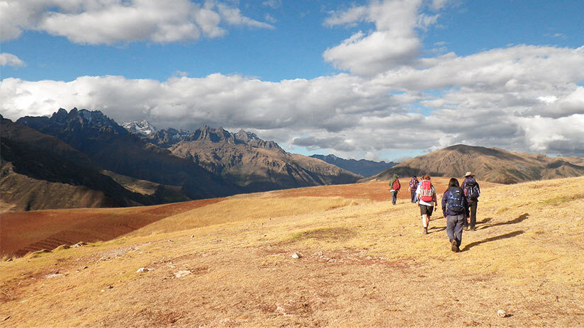 treeking adventure in peru sacred valley