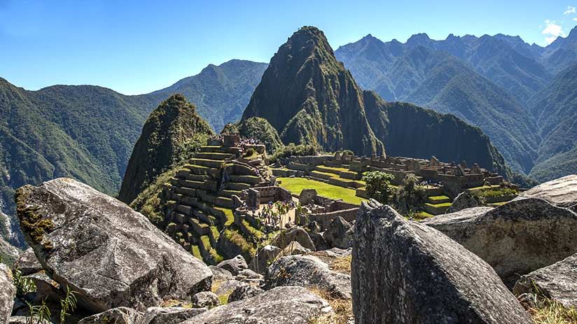 Top 10 Must-Visit Overseas Destinations for Your World Travel Bucket List
