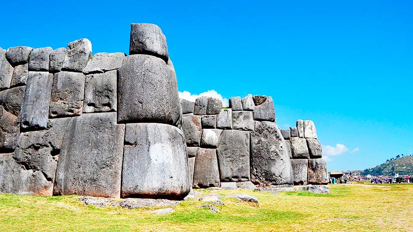 archaeological treasures in peru sacsayhuaman