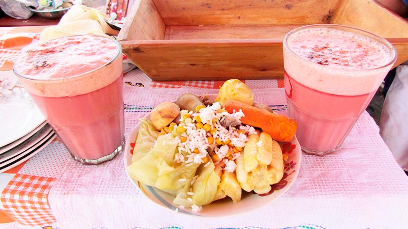 traditional peruvian non alcoholic drinks frutillada