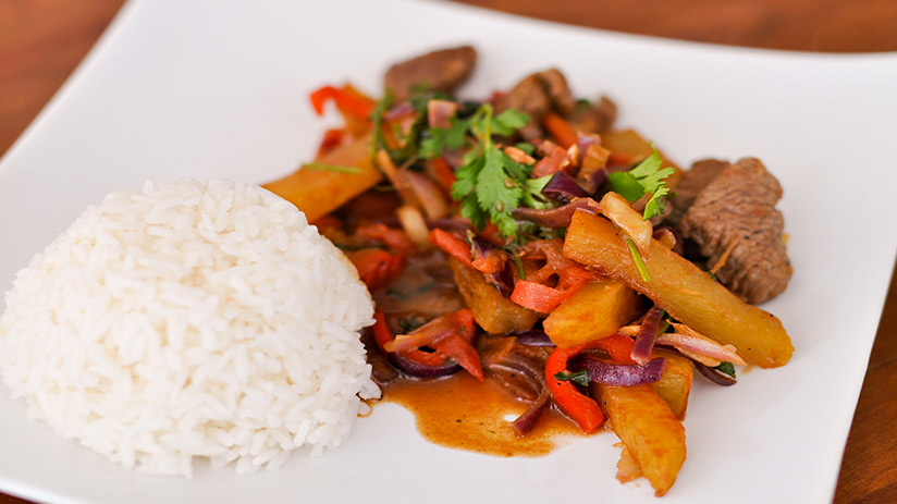 Peru national dish typical dishes lomo saltado