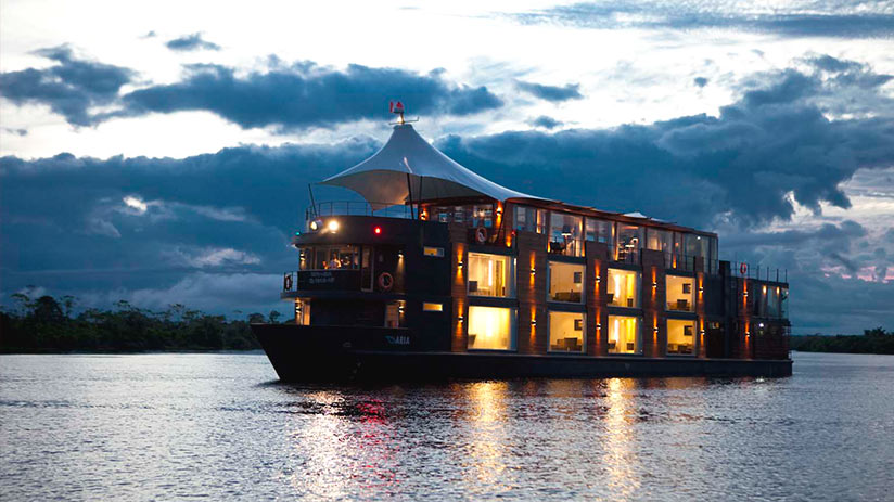 luxury cruise in amazon in peru