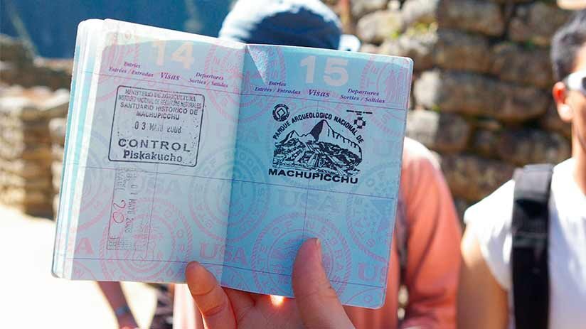 peruvian-souvenirs-passport-stamp