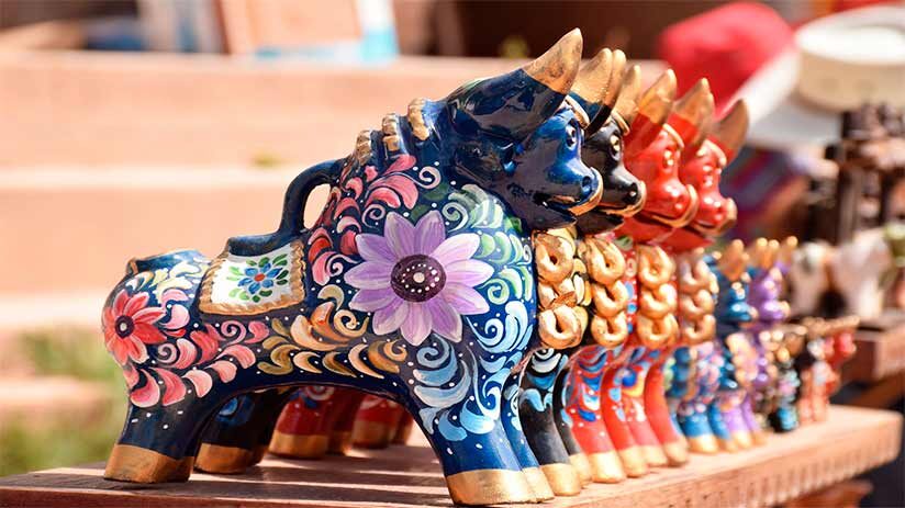 peruvian-souvenirs-pucara-bulls