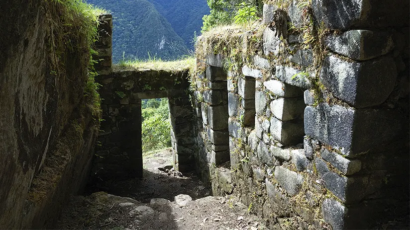 ancient ruins in peru huayna picchu