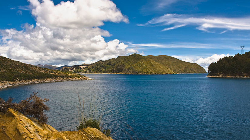 peruvian andes lake titicaca