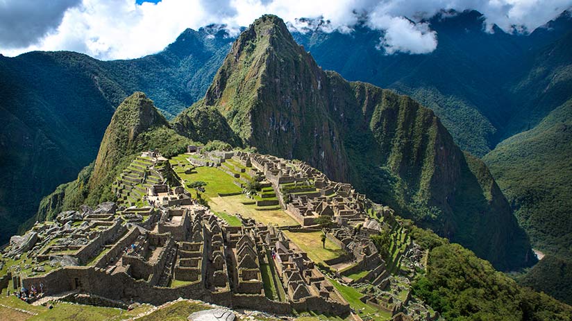 peruvian andes scenery