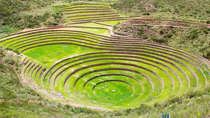 tourist attractions in peru like moray