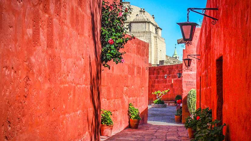 santa catalina monastery in tourist attractions in peru