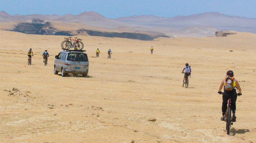 biking in paracas national reserve