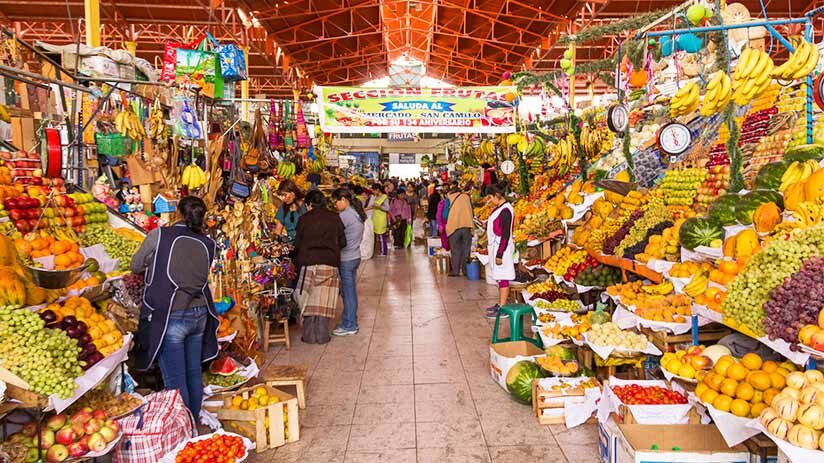 san camilo market in things to do in arequipa