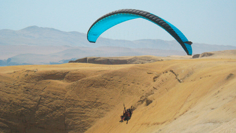 paragliding in things to do in paracas