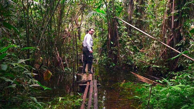 amazon hiking in peru
