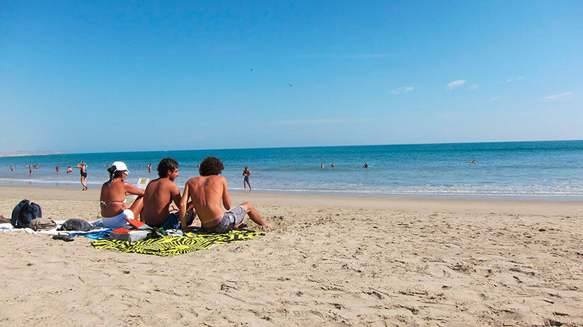 beaches in peru mancora