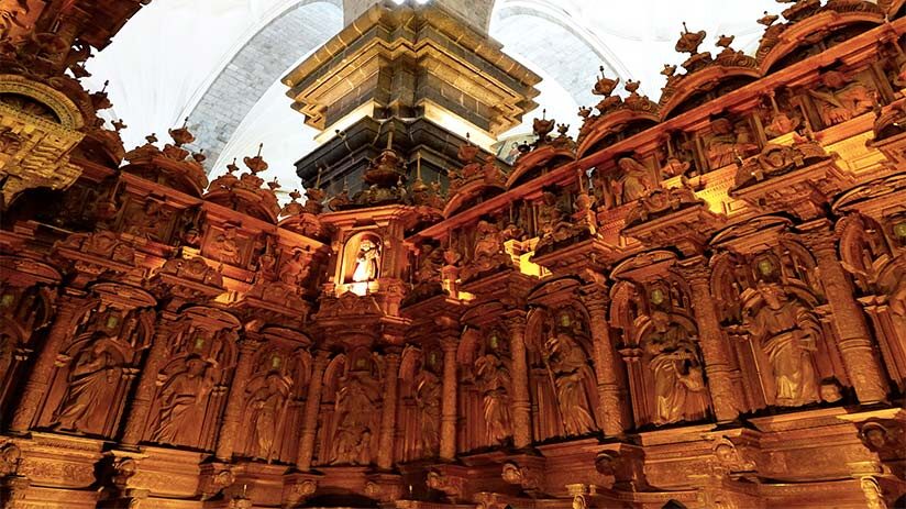 chorus in cusco cathedral