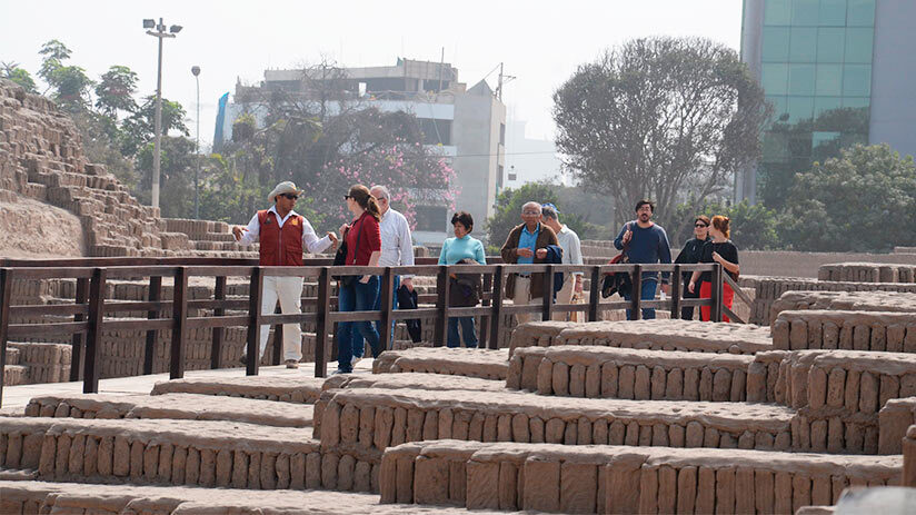 huaca pucllana guided tour