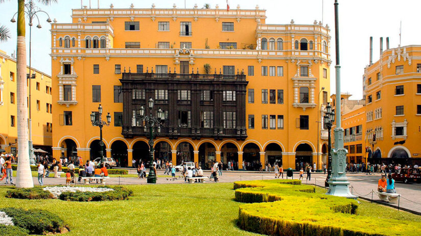 the story behind plaza de armas in lima