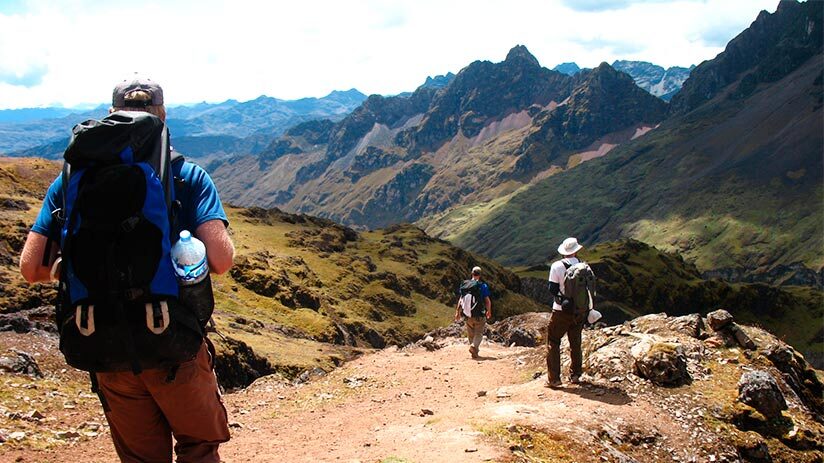 tourism in peru trek