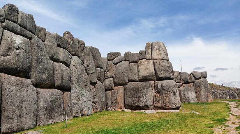 sacsayhuaman wall