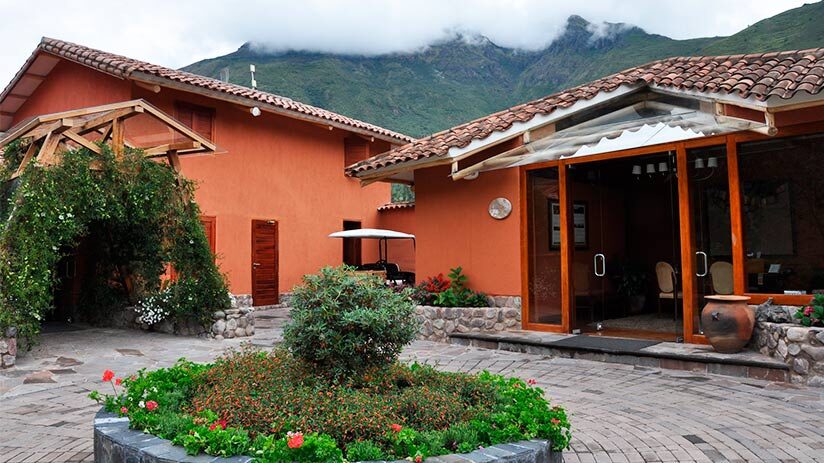 rio sagrado hotel urubamba