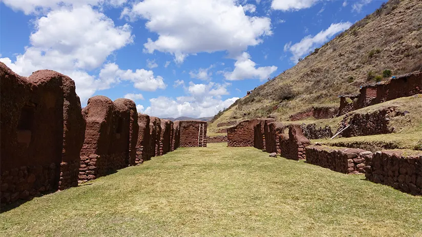 huchuy qosqo hiking in peru