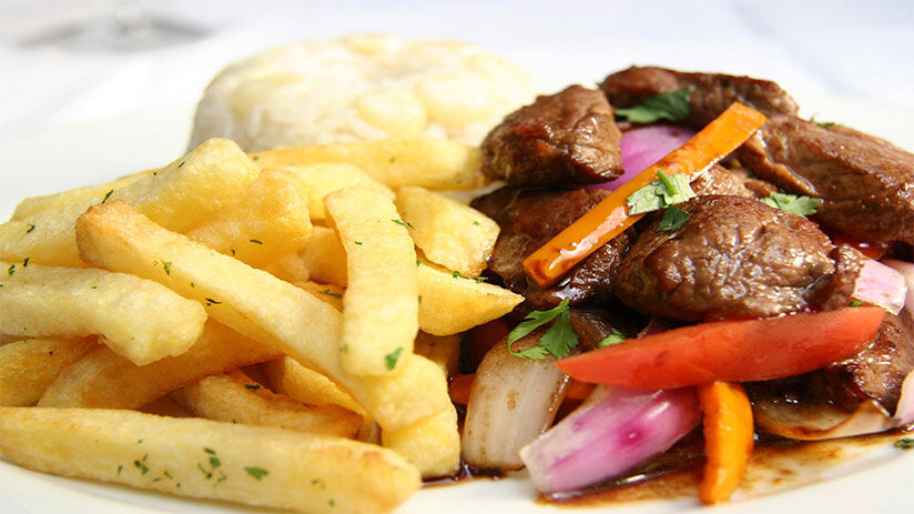 lomo saltado peruvian food
