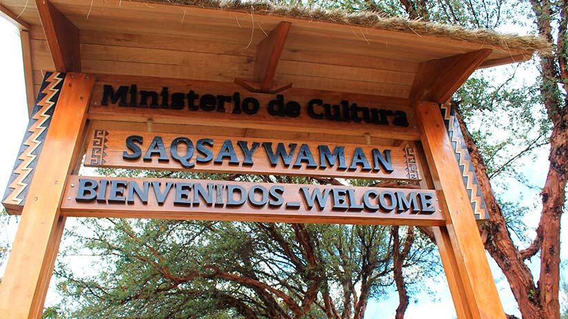 sacsayhuaman sign