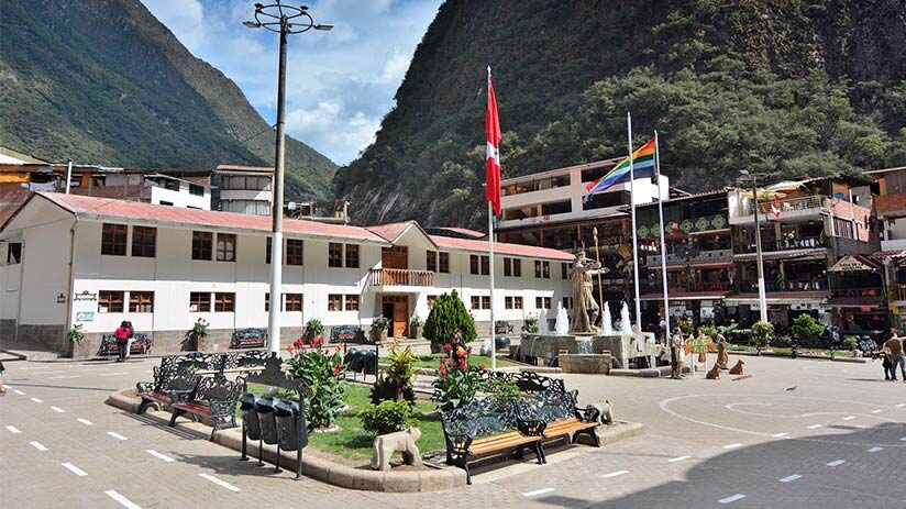 main square in aguas calientes