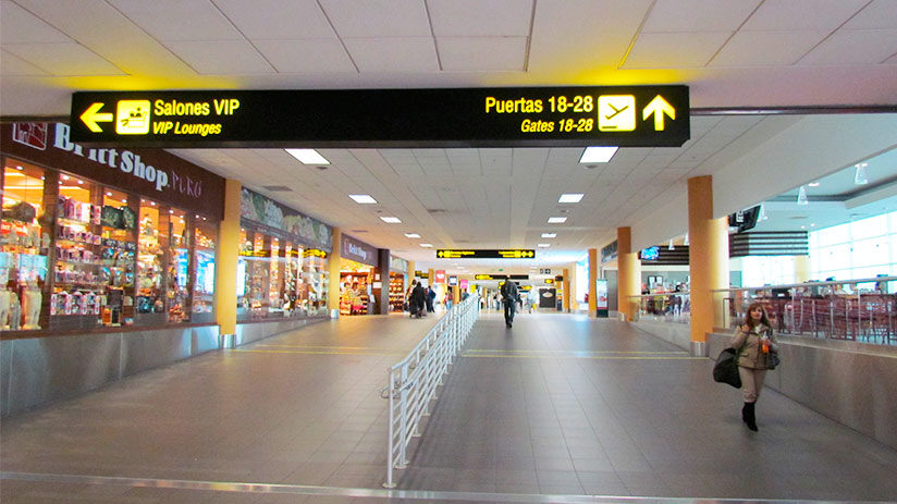 lima airport second floor