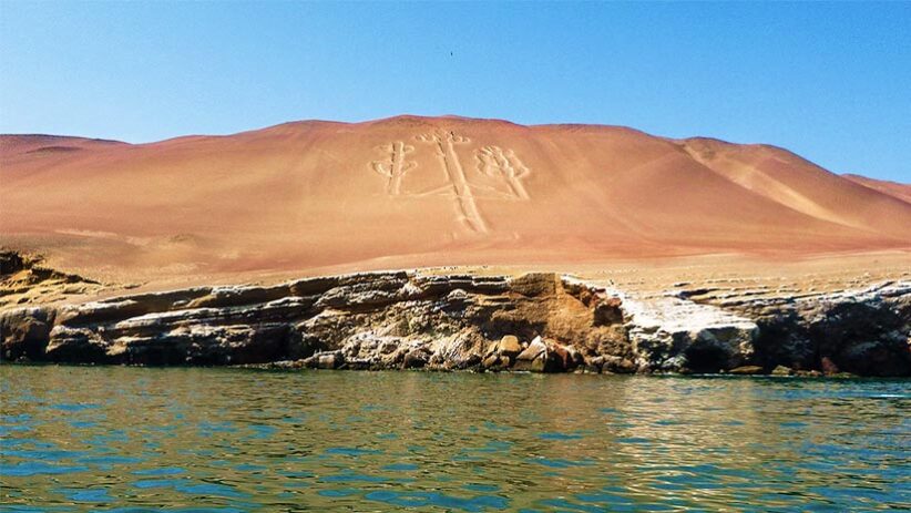 candelabro in ballestas islands