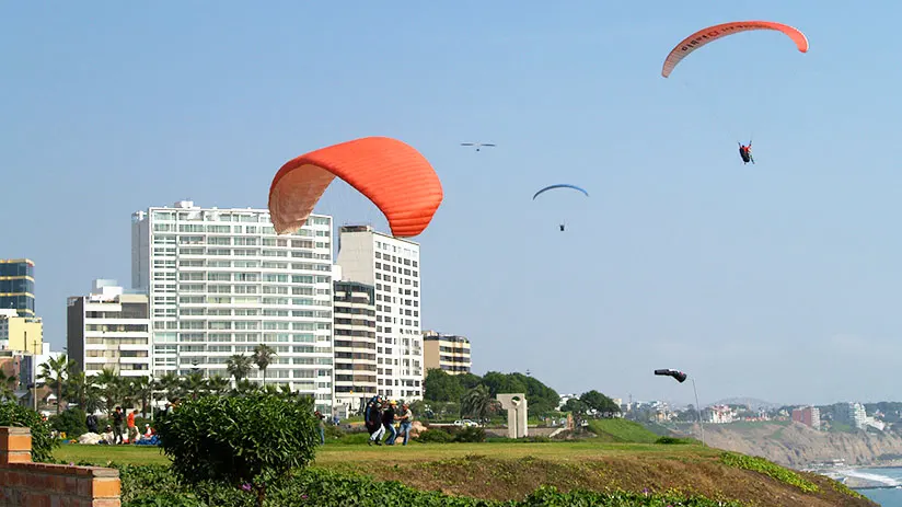 things to do in peru and paragliding