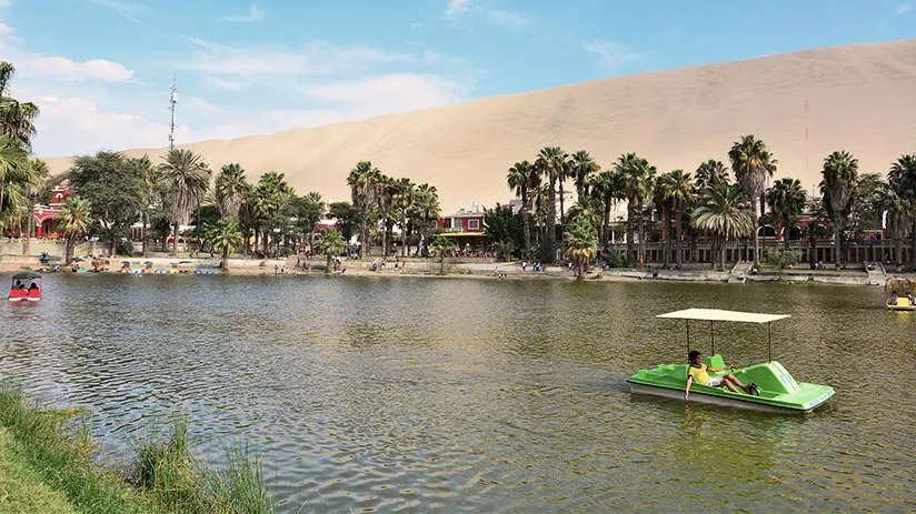 boat huacachina oasis